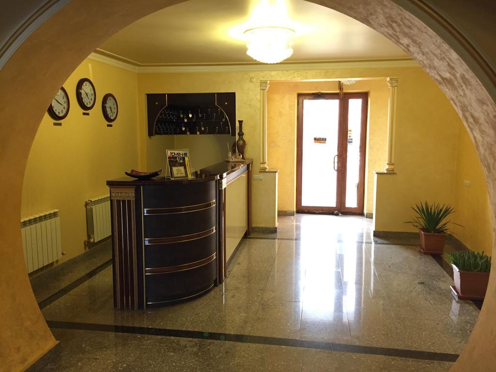 Primer Hotel Γιερεβάν Εξωτερικό φωτογραφία