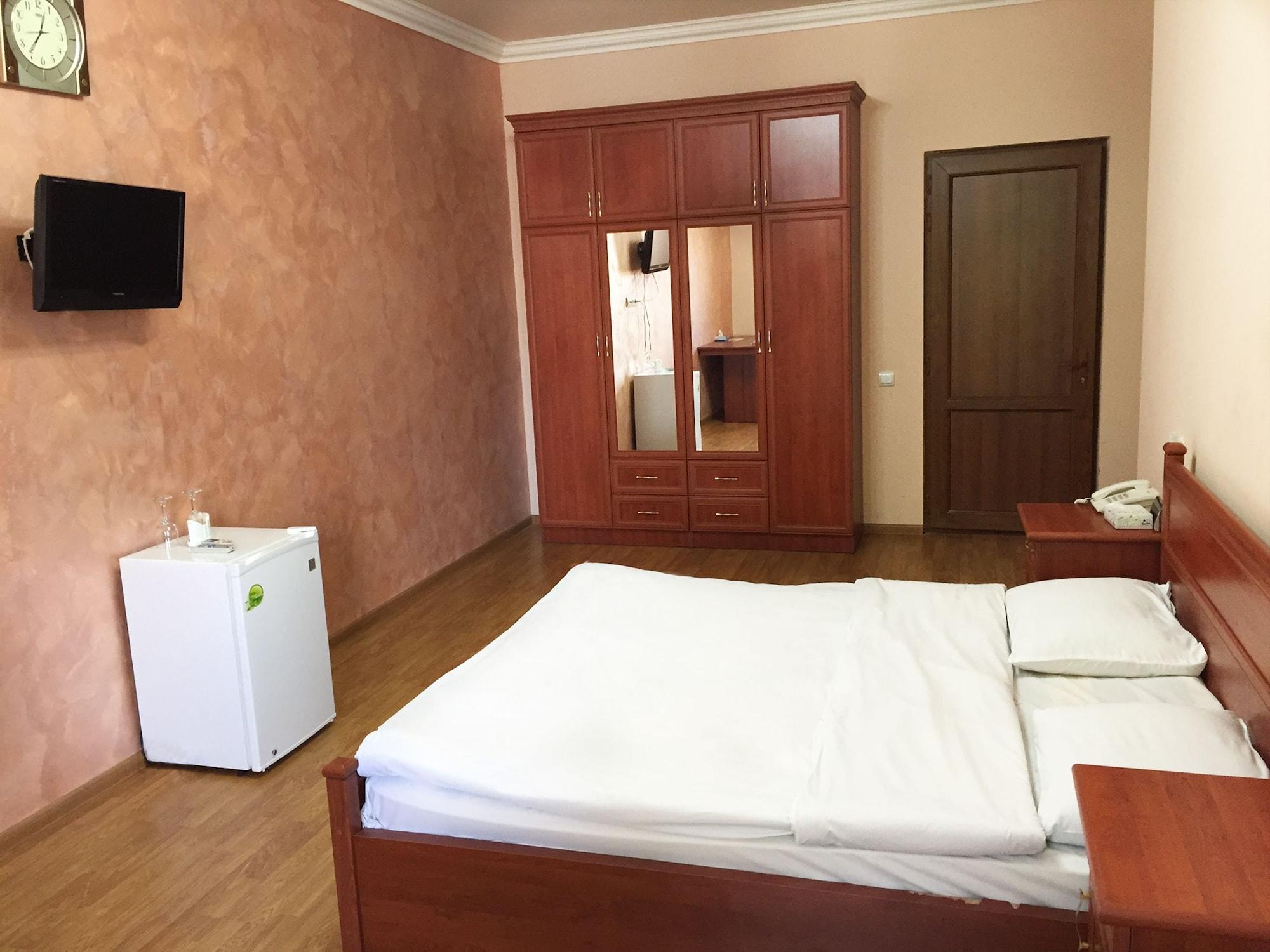 Primer Hotel Γιερεβάν Εξωτερικό φωτογραφία