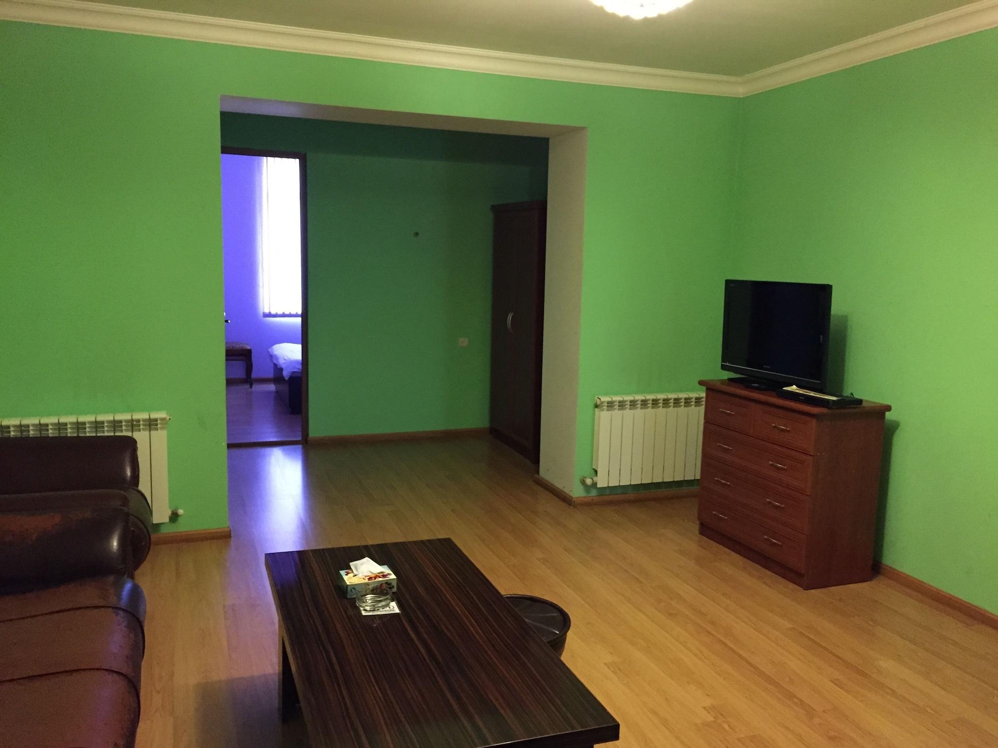Primer Hotel Γιερεβάν Εξωτερικό φωτογραφία