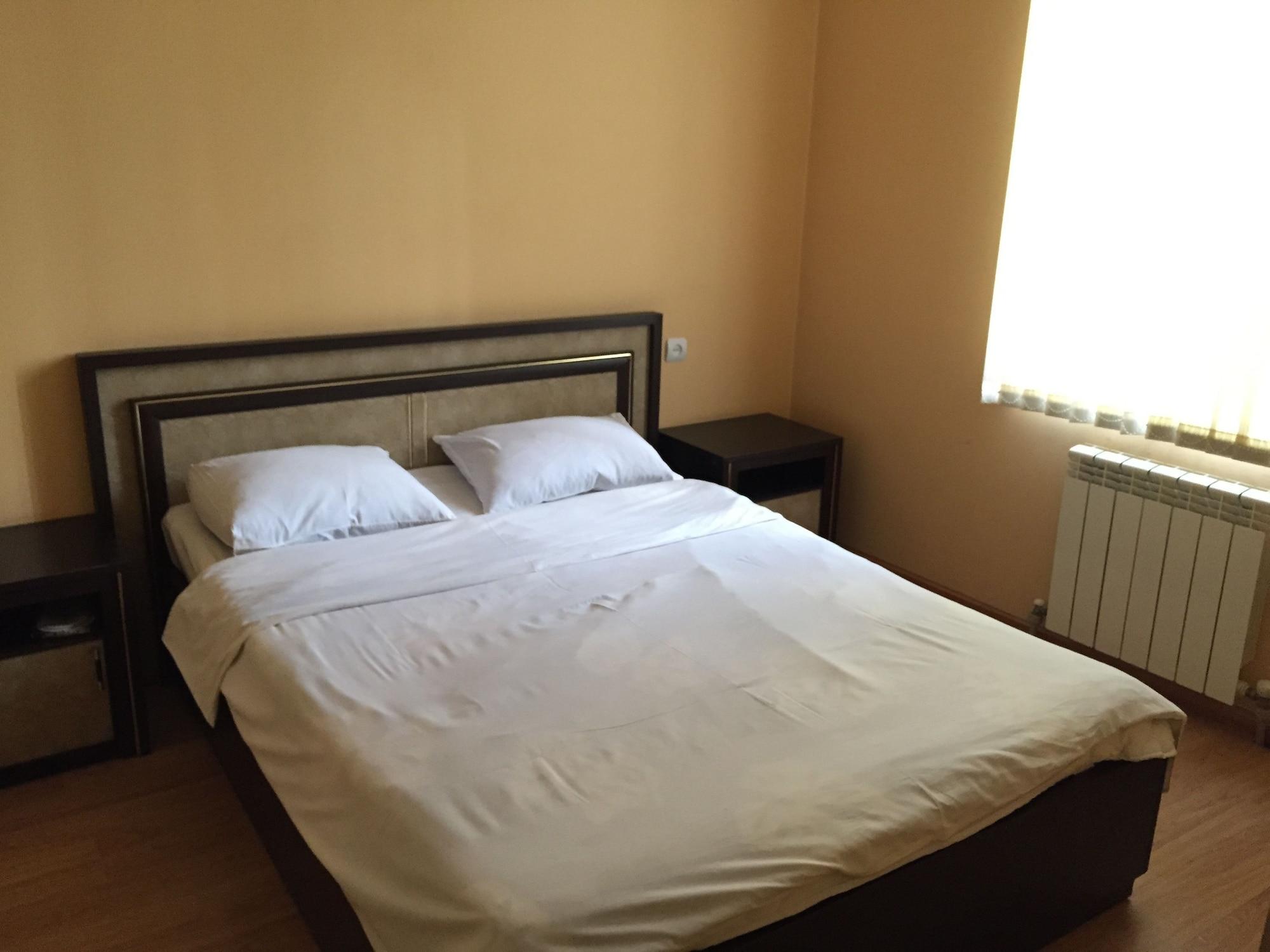 Primer Hotel Γιερεβάν Εξωτερικό φωτογραφία