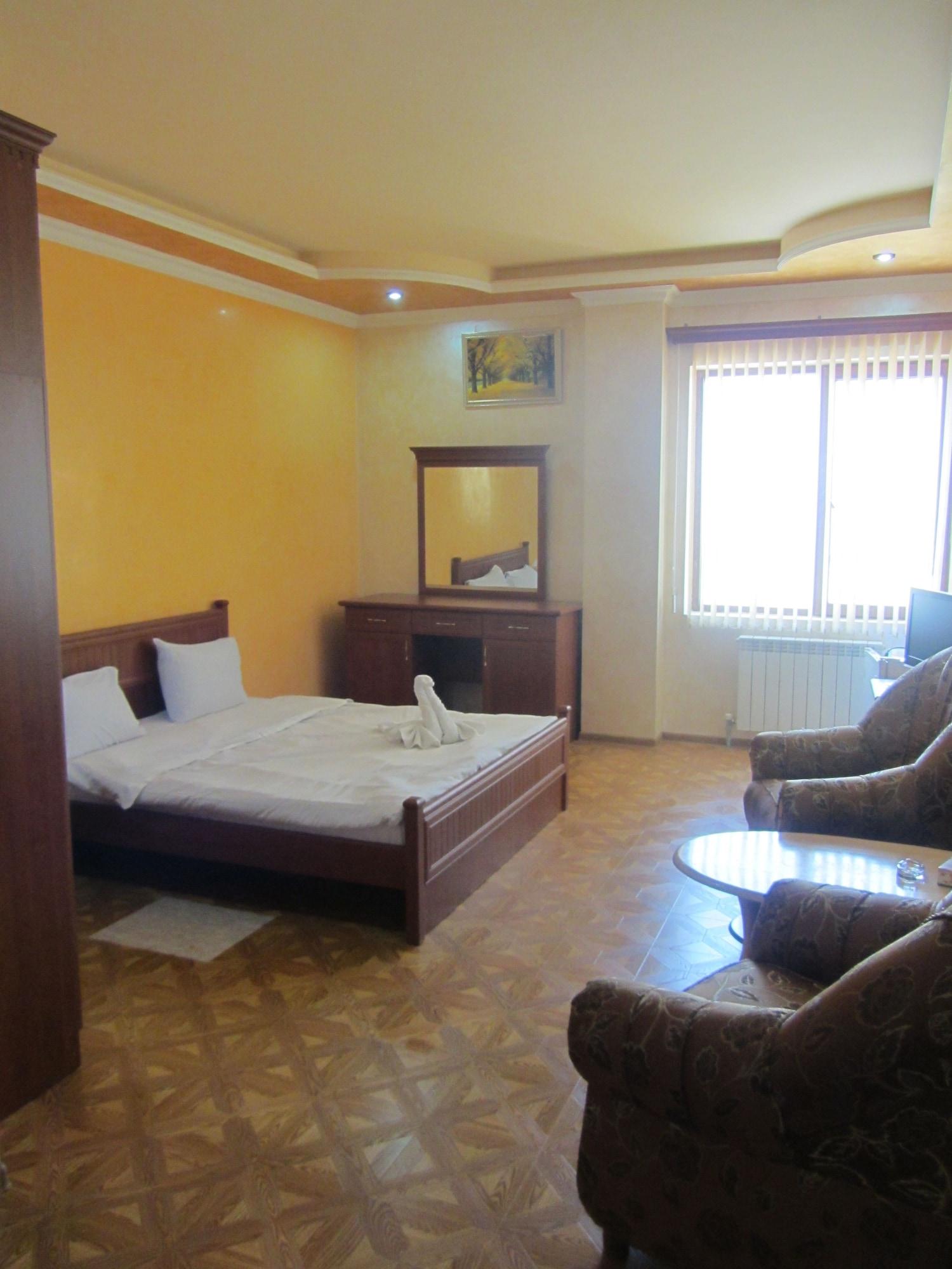 Primer Hotel Γιερεβάν Εξωτερικό φωτογραφία