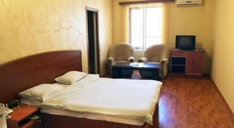 Primer Hotel Γιερεβάν Δωμάτιο φωτογραφία
